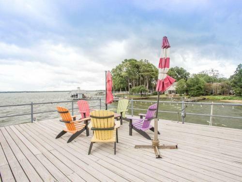 North Wind - Beautiful Home And Backyard For Entertaining