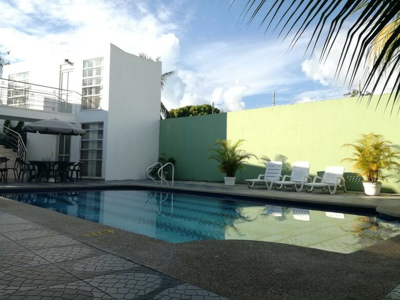 Zuruma Hotel