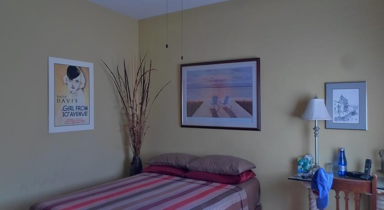 Dickinson Guest House B&B
