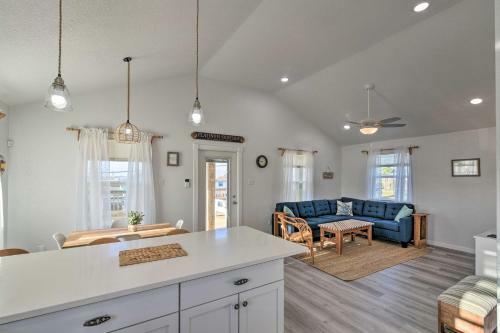 Luxe Surfside Beach Getaway Less Than 1 Block To Ocean!