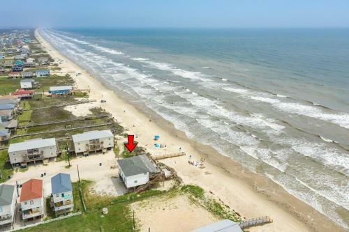 Unobstructed Oceanfront Sea Otter Unit 4 Beach Pad!