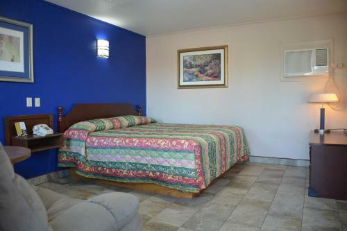 Vali-ho Motel