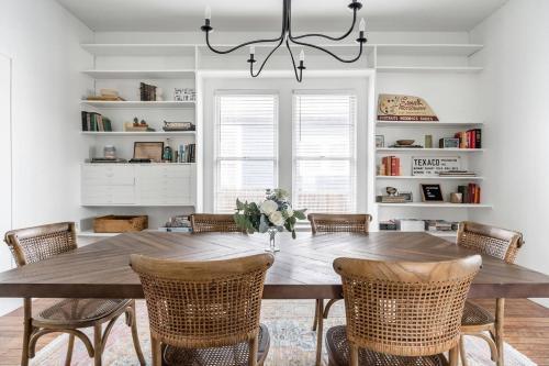 Restored 1930s Uptown Bungalow 2 Min. To Magnolia