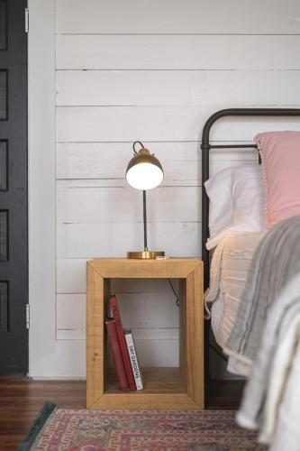 Restored 1930s Uptown Bungalow 2 Min. To Magnolia