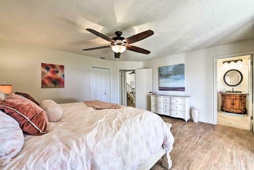 Modern Lake Conroe House With Lakefront Park And Deck!