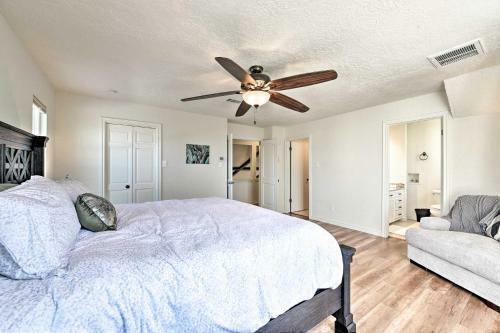 Modern Lake Conroe House With Lakefront Park And Deck!