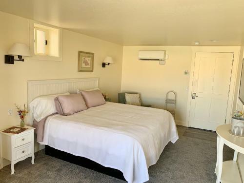Annie's Place Bed & Breakfast