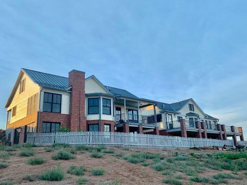 Annie's Place Bed & Breakfast