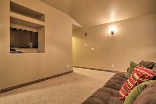 Luxe Townhome With Brian Head Resort Ski Access