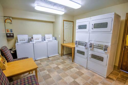Apartamento Condo 211 Wifi Gas Fireplace Community Pool Jacuzzi Bbq Laundry