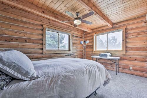 Cozy Eden Log Home Near Outdoor Activities