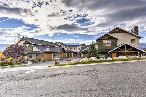 Eden Townhome With Mtn View And Shuttle To Powder Mtn!