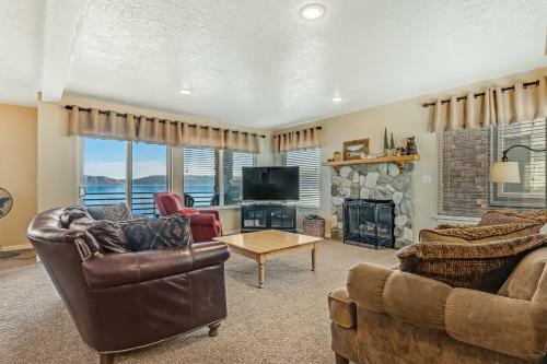Harbor Village Retreat