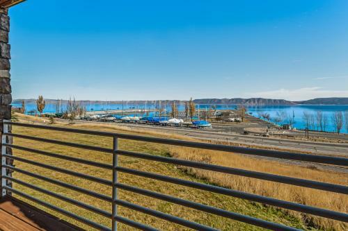 Harbor Village Retreat
