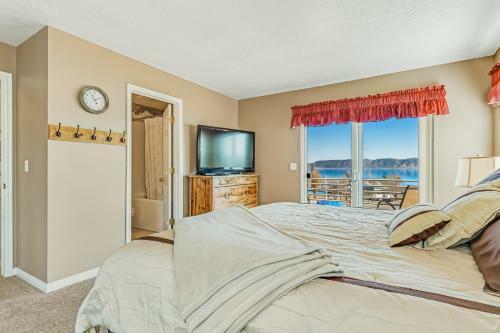 Harbor Village Retreat
