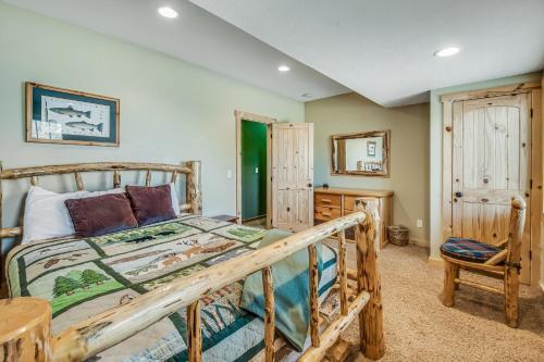 Garden City Chalet