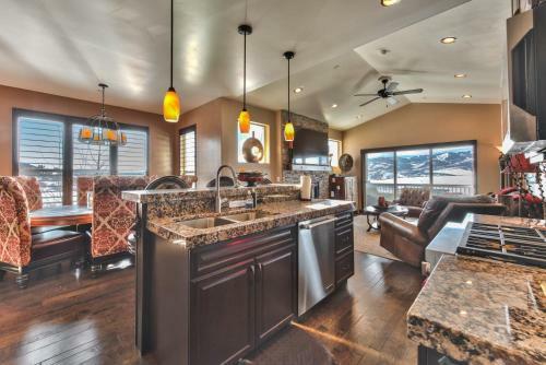 Black Rock Retreat By Blueswell