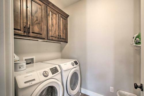 Edgewater Townhome About 7 Mi To Snowbasin Resort