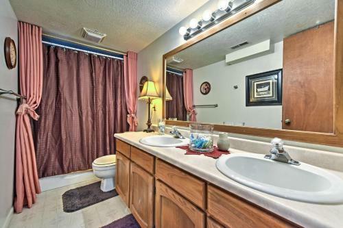 Logan House With Yard - Near Outdoor Attractions!