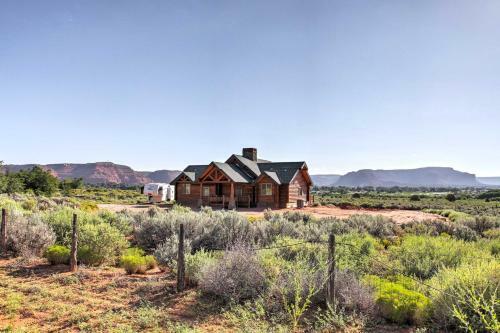 Kanab Cabin With Hot Tub, Fire Pit And Panoramic Views!