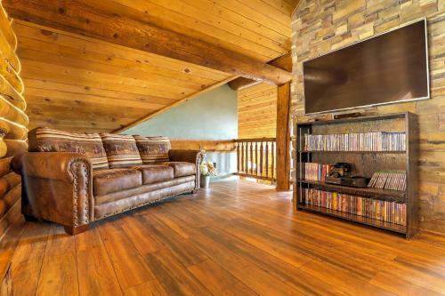 Kanab Cabin With Hot Tub, Fire Pit And Panoramic Views!