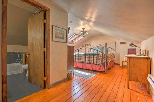 Southwestern Kanab Cottage With Patio And Views!
