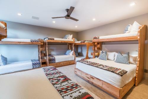 Villa Padre Canyon Residences - King Suite And Bunk Room