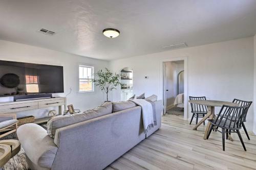 Modern Kanab Cottage With View Less Than 1 Mi To Hiking