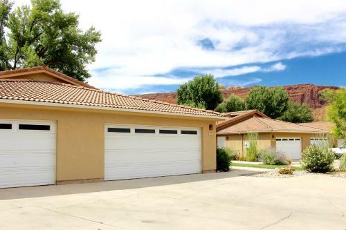 Cottonwood Retreat ~ 347