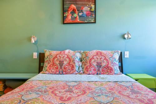 Hotel West 2 - Kokopelli West Studio. Downtown Location