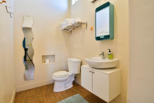 Hotel West 10 - Kokopelli West Studio. Downtown Location