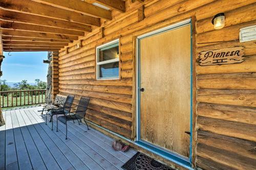 Pet-friendly Moab Cabin With Mtn Views And Bbq!