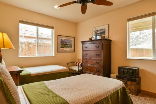 Cw415 - Great Downtown Location With A Private Hot Tub And Shared Indoor Pool
