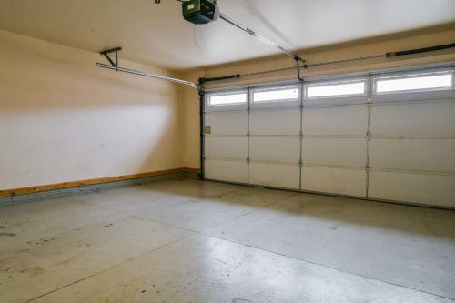 Cw415 - Great Downtown Location With A Private Hot Tub And Shared Indoor Pool