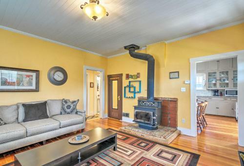 Downtown Retreat With Grill About 27 Mi To Bryce Canyon!