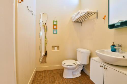 Hotel West 8 - Kokopelli West Studio. Downtown Location