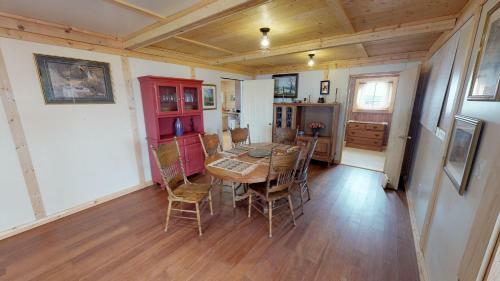 Muddy Paws Ranch - A One Of A Kind Very Pet Friendly Ranch With