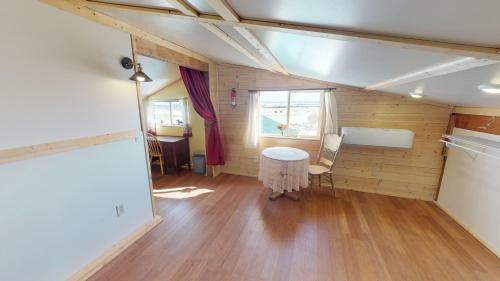 Muddy Paws Ranch - A One Of A Kind Very Pet Friendly Ranch With