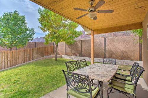 Modern Moab Townhome With Shared Pool And Hot Tub!