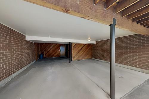 Charming Mountain Retreat - Walk To Resort Base Townhouse