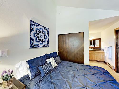 Apartamento New Listing! Refined Resort-style Ski Condo Condo