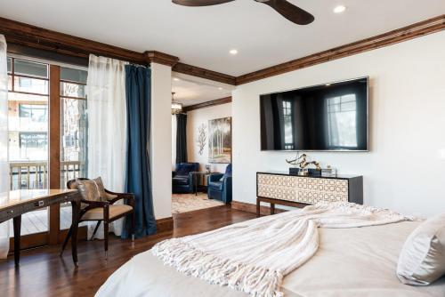 Silver Strike Lodge #201 - 2 Bed