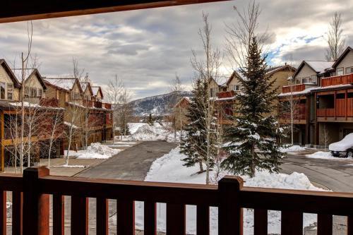 Luge Lane Luxury 5452