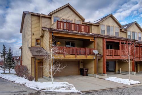 Luge Lane Townhouse