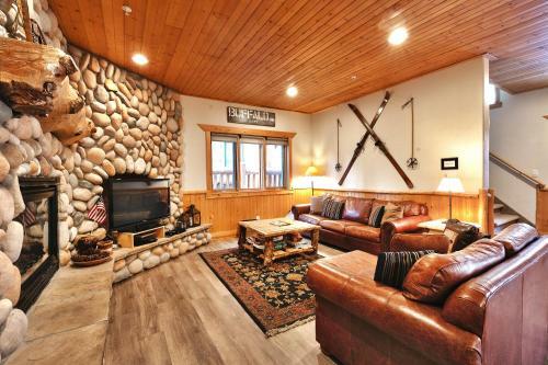 Timberwolf Lodge #3d By Blueswell