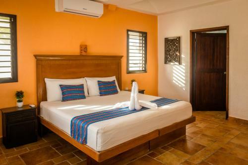 Hotel Caleta Tankah