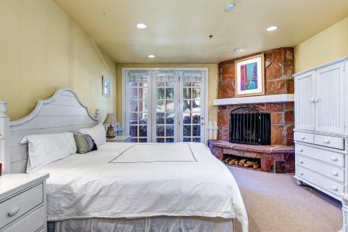 Stag Lodge #30