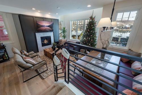 Ski And Ride Woodside By Casago