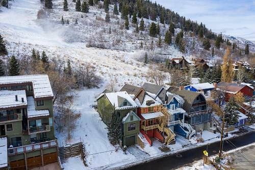 Ski And Ride Woodside By Casago