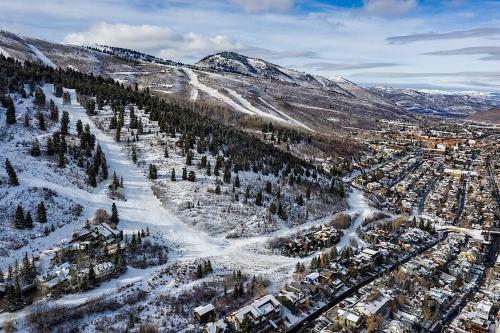 Ski And Ride Woodside By Casago